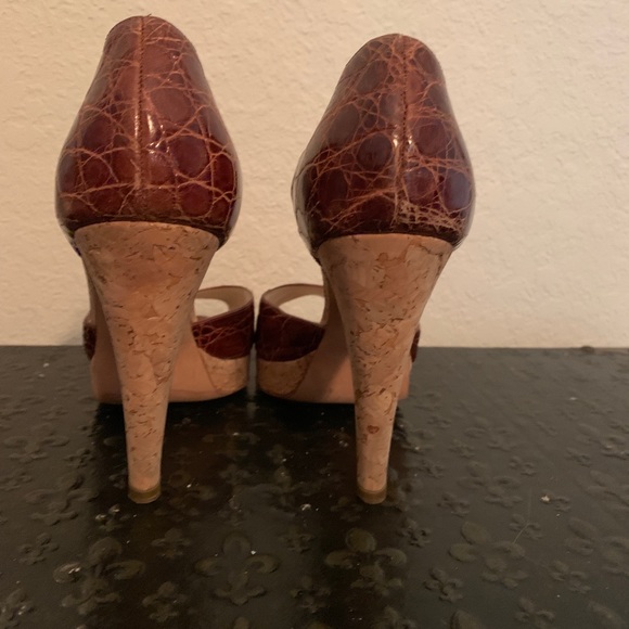 Oscar De La Renta Heels - Picture 3 of 6